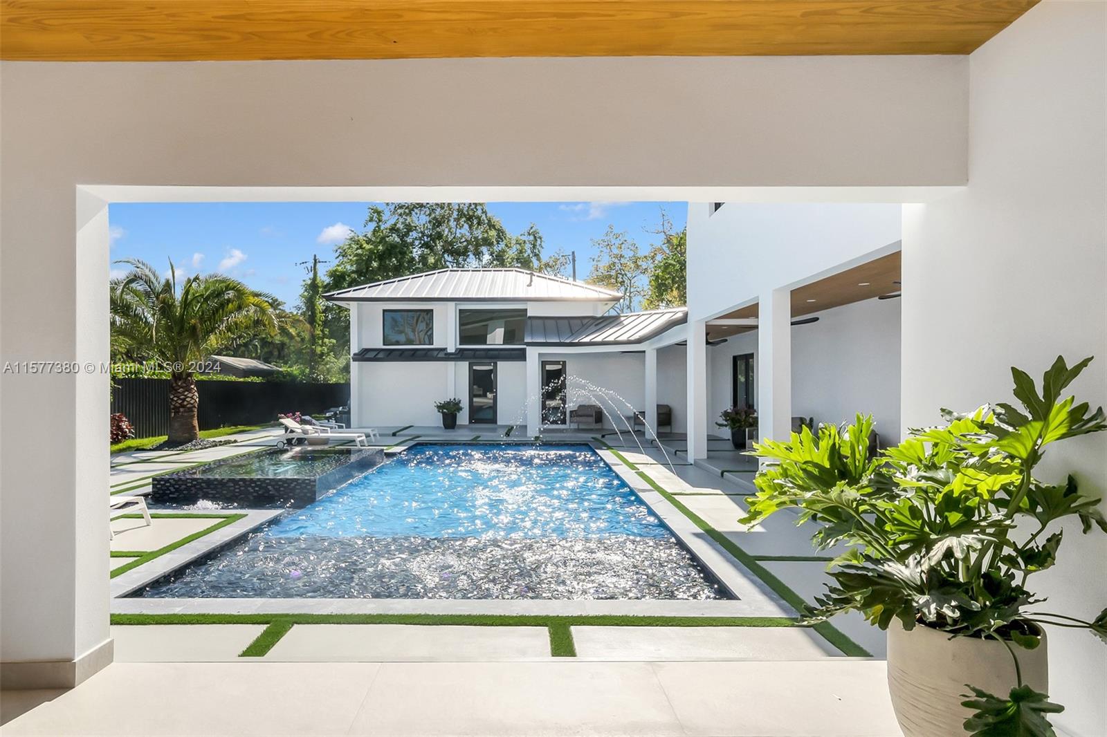 NUTMEG ESTATES - Residential