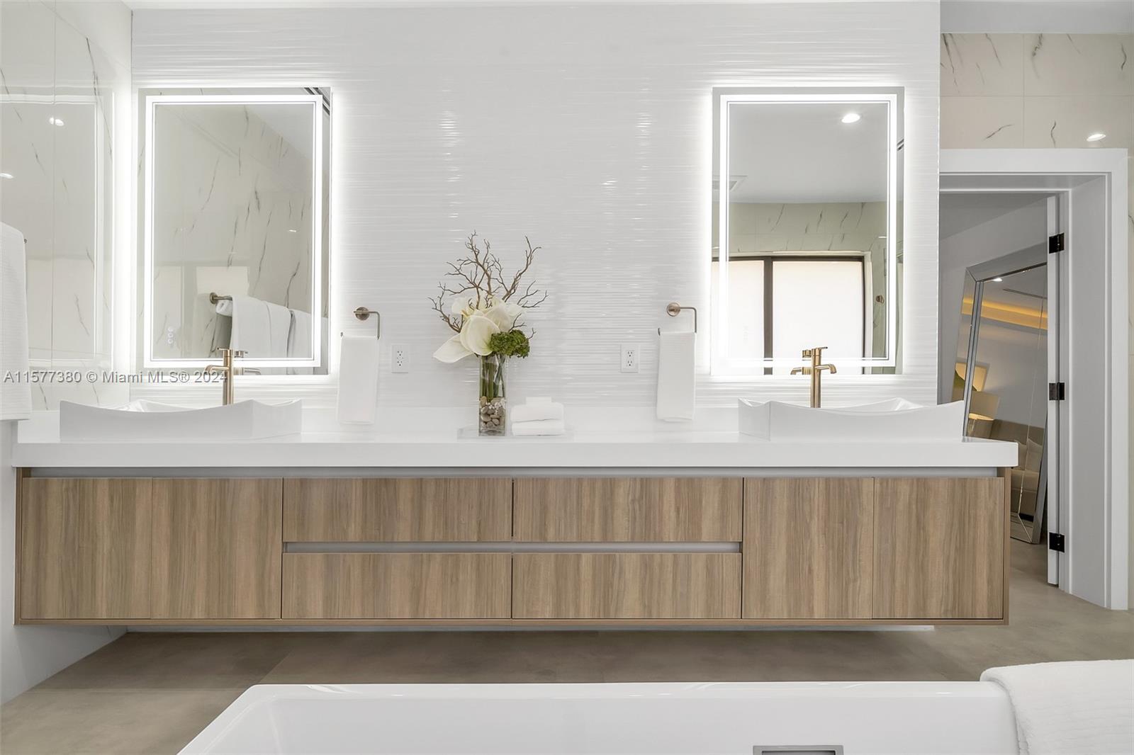 NUTMEG ESTATES - Residential