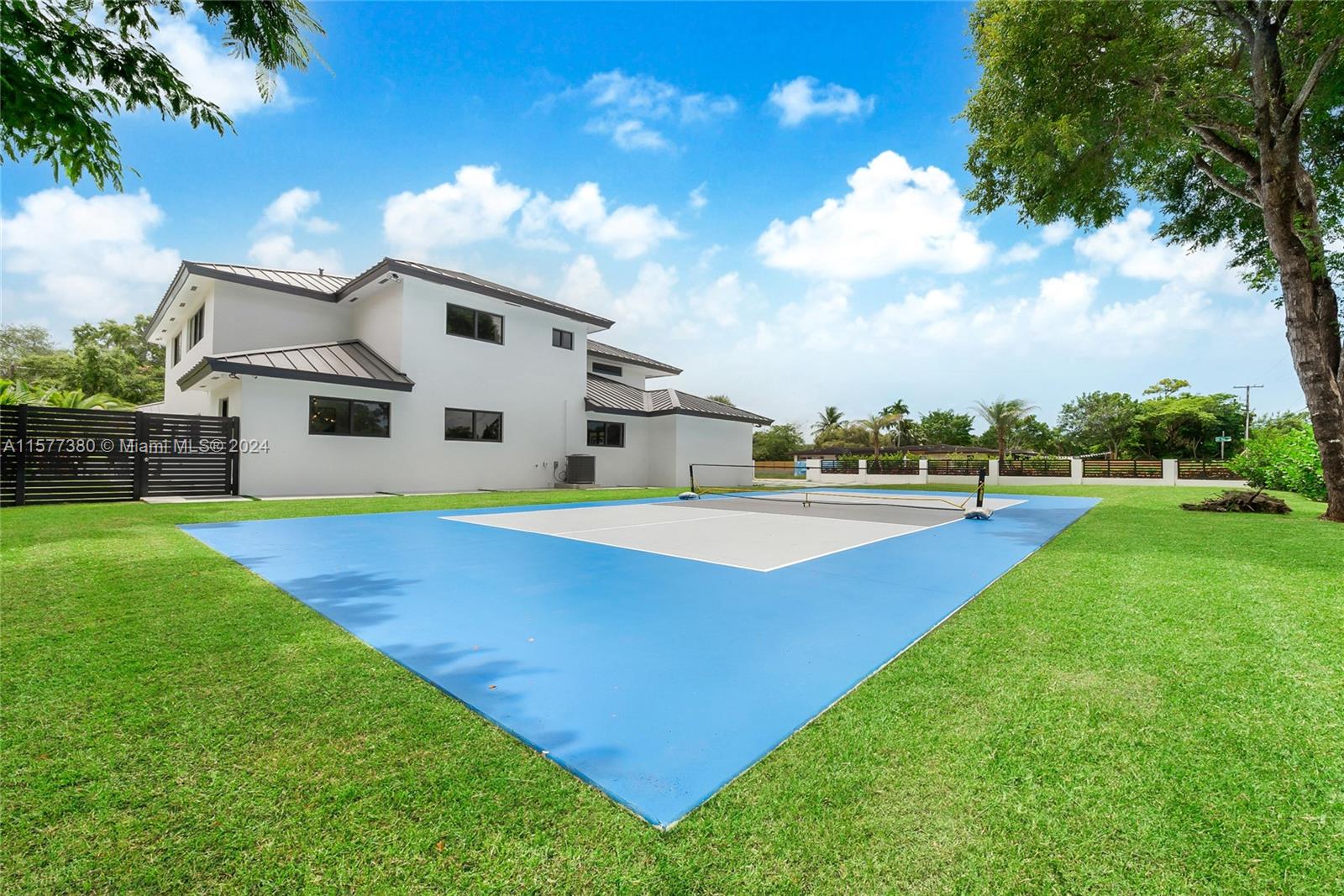 NUTMEG ESTATES - Residential