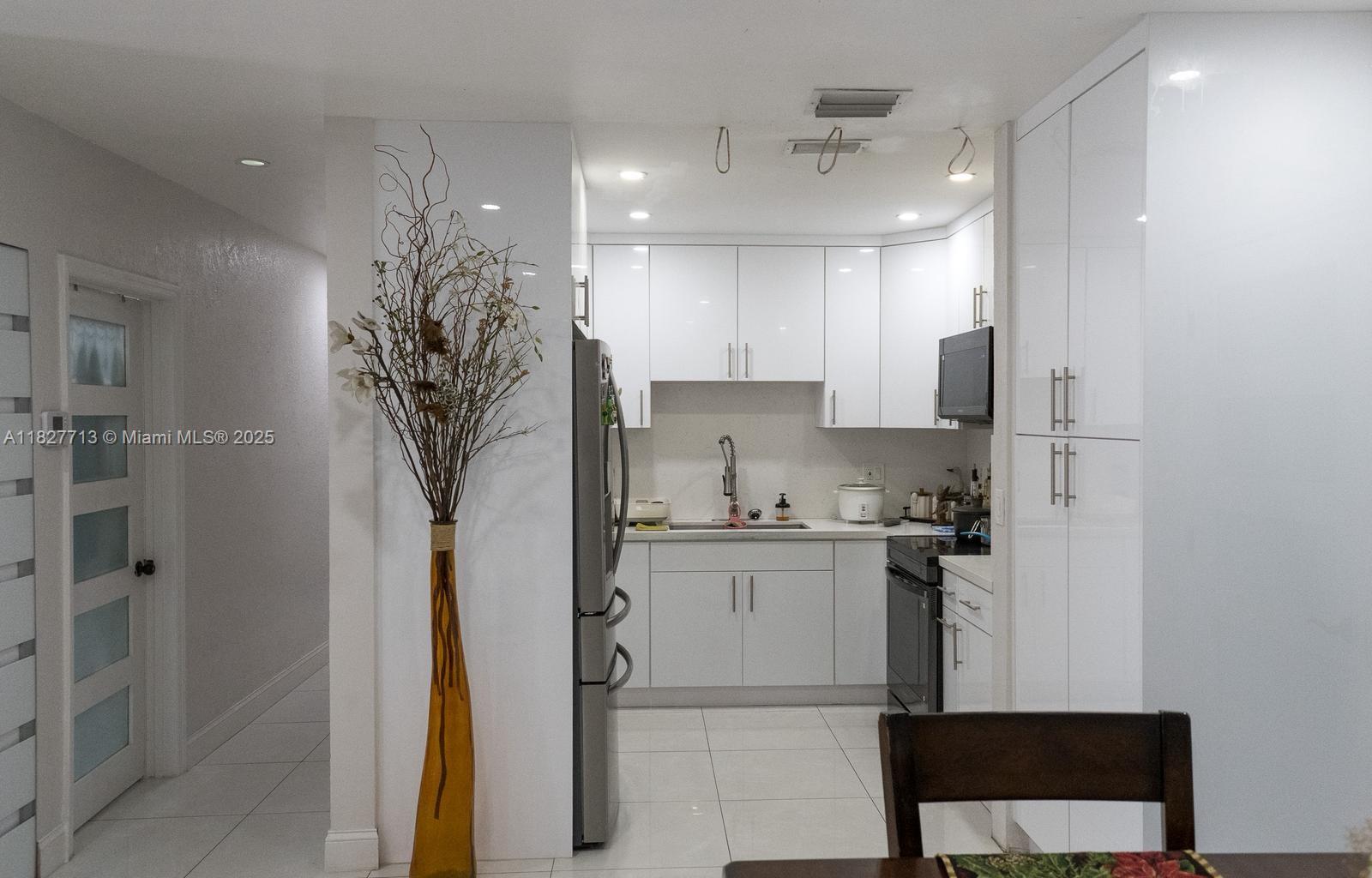 MOSERS ADDN TO HIALEAH - Residential