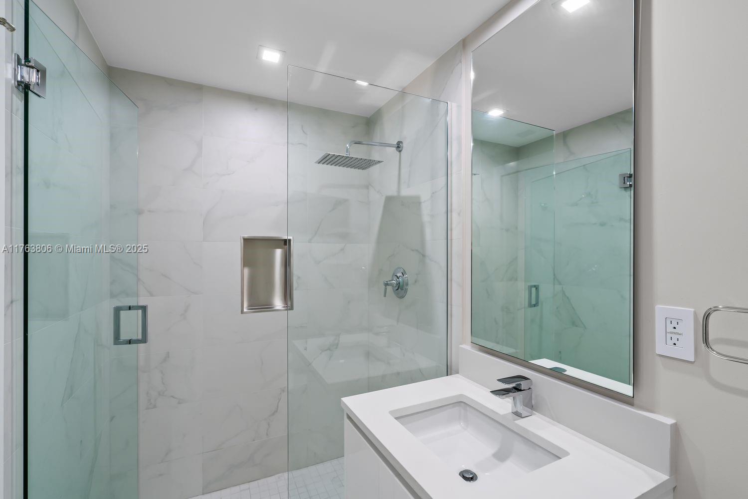 SABBIA BEACH CONDO - Residential