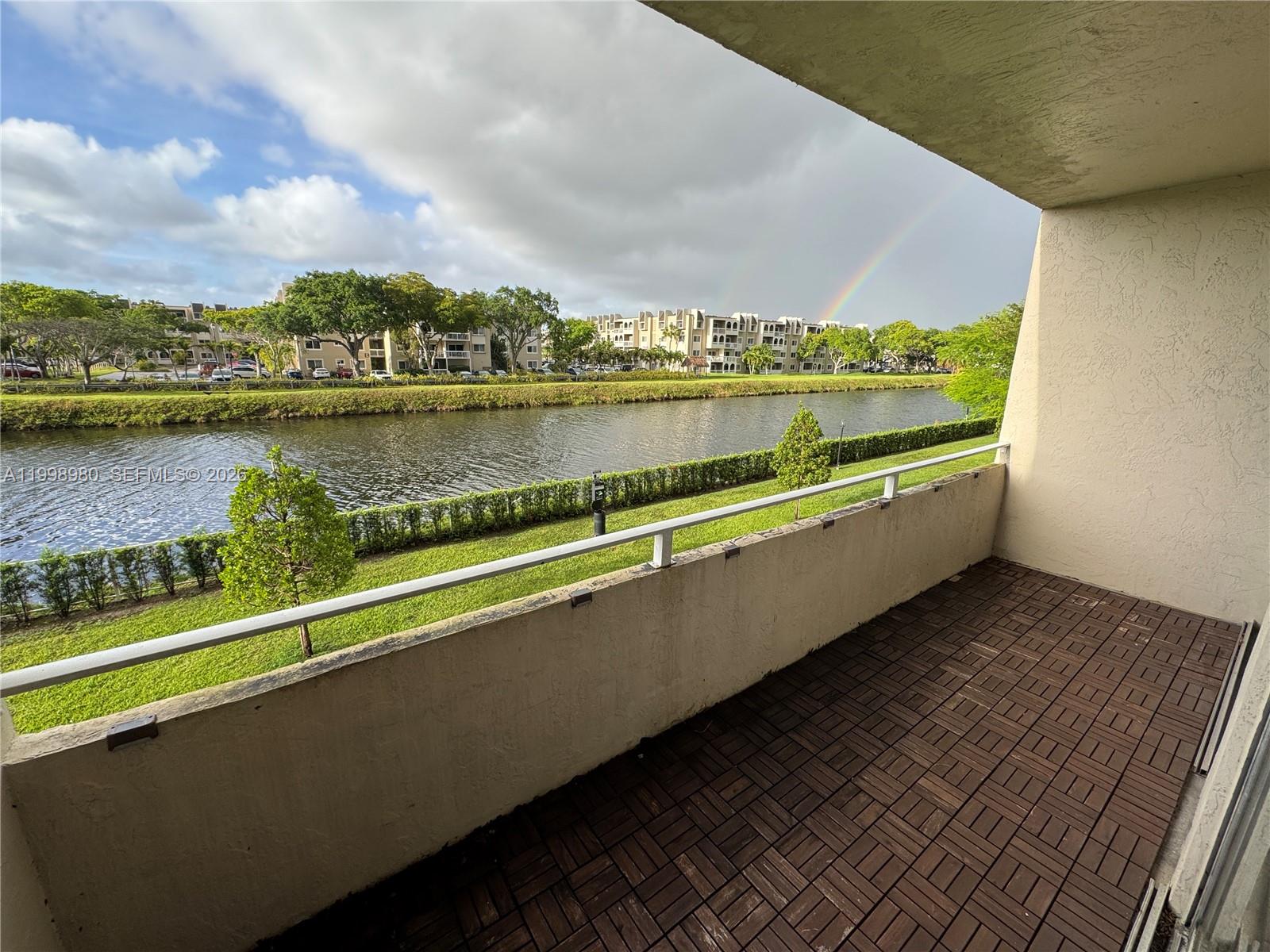 KINGS CREEK SO CONDO - Residential