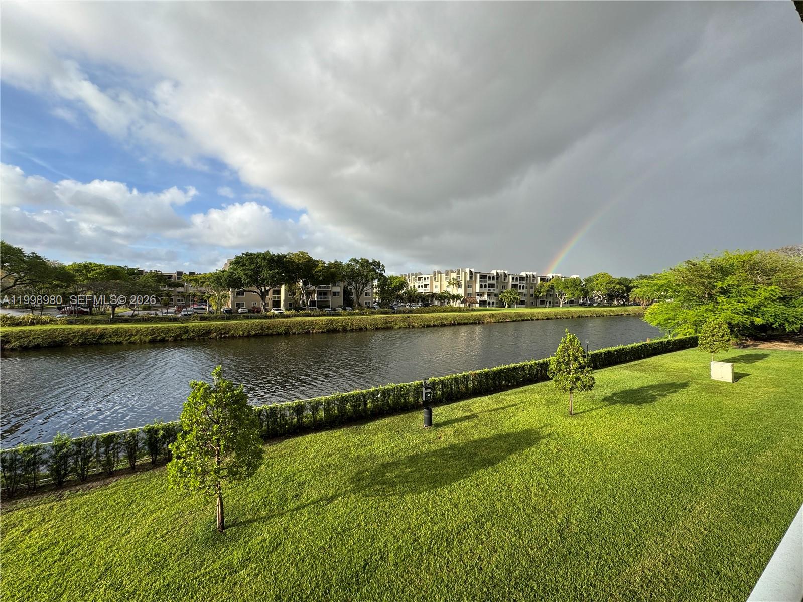 KINGS CREEK SO CONDO - Residential