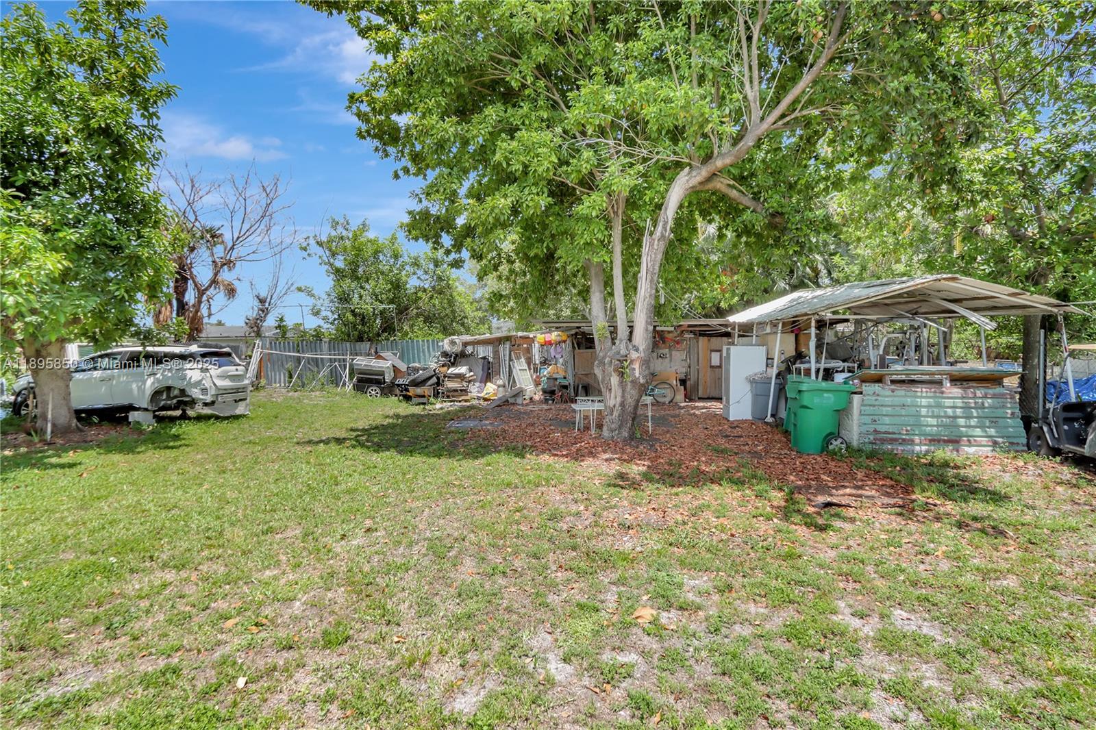 VENETIAN ACRES - Residential Income