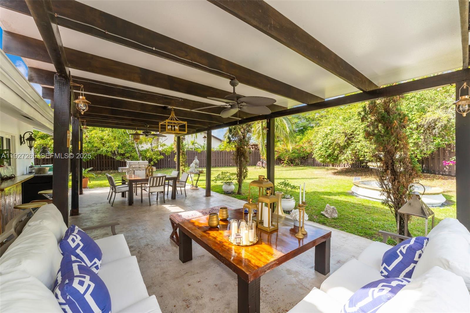 LAKES OF THE MEADOW SEC 4 - Residential