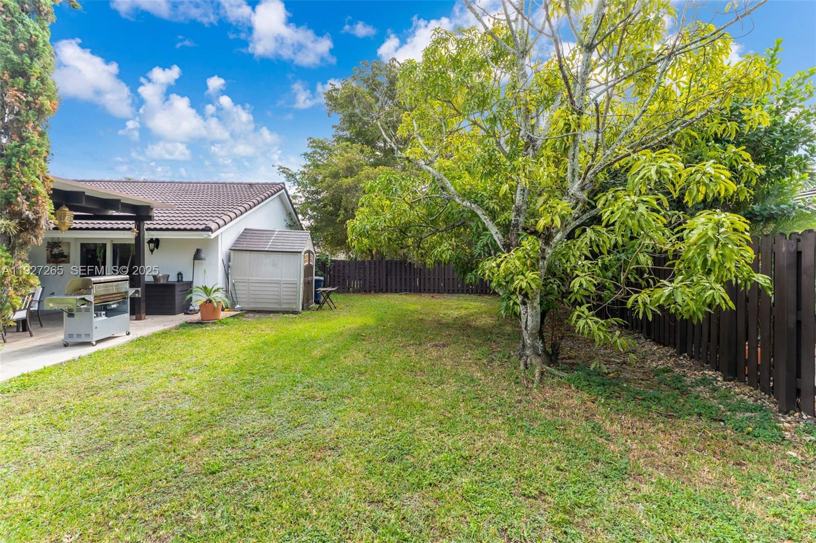 LAKES OF THE MEADOW SEC 4 - Residential