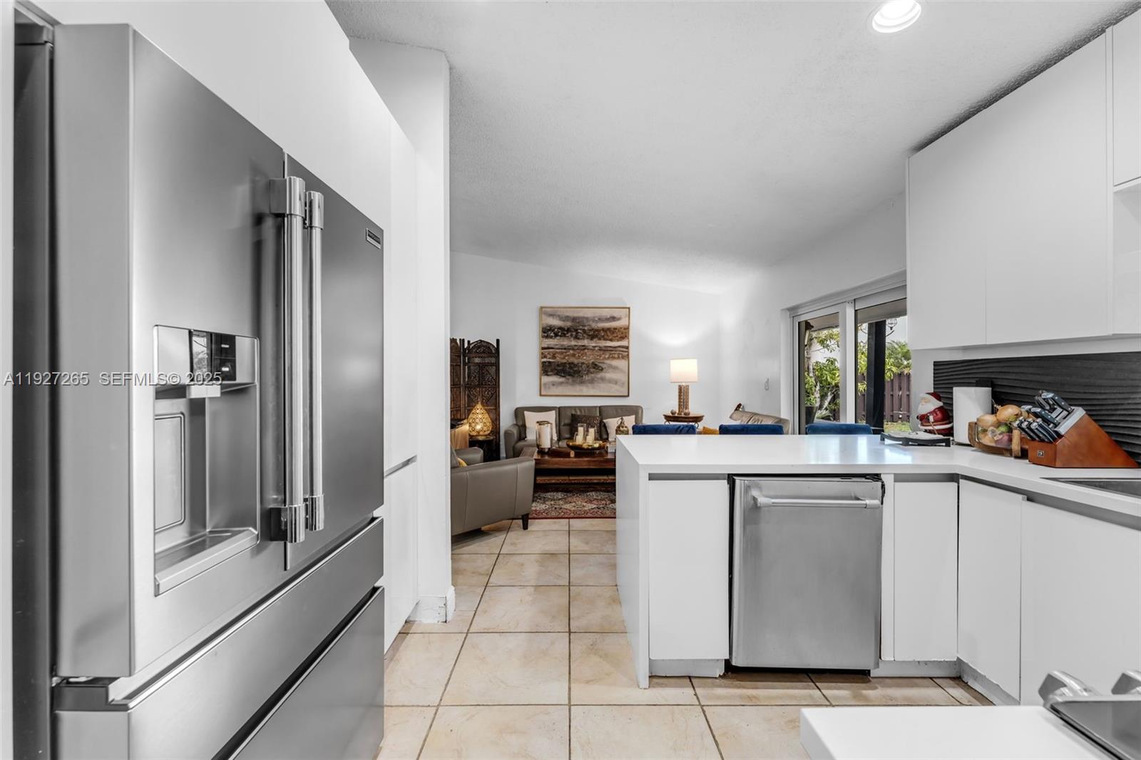 LAKES OF THE MEADOW SEC 4 - Residential