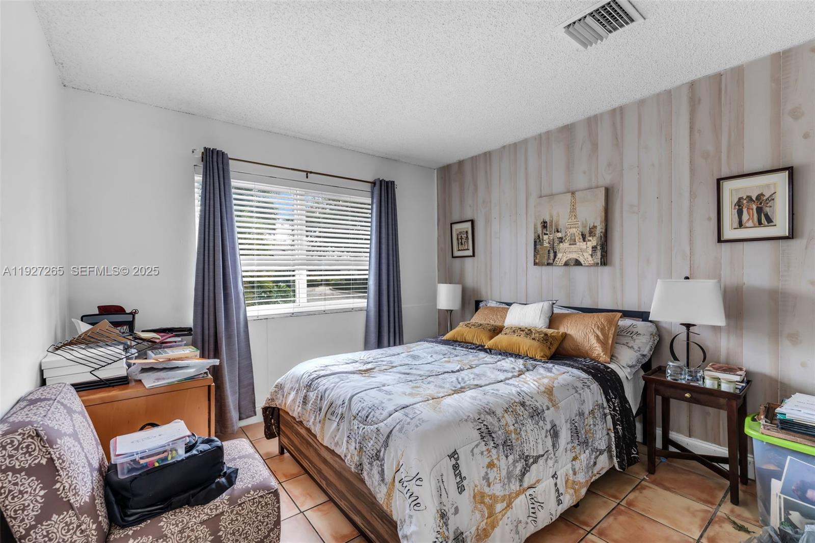 LAKES OF THE MEADOW SEC 4 - Residential