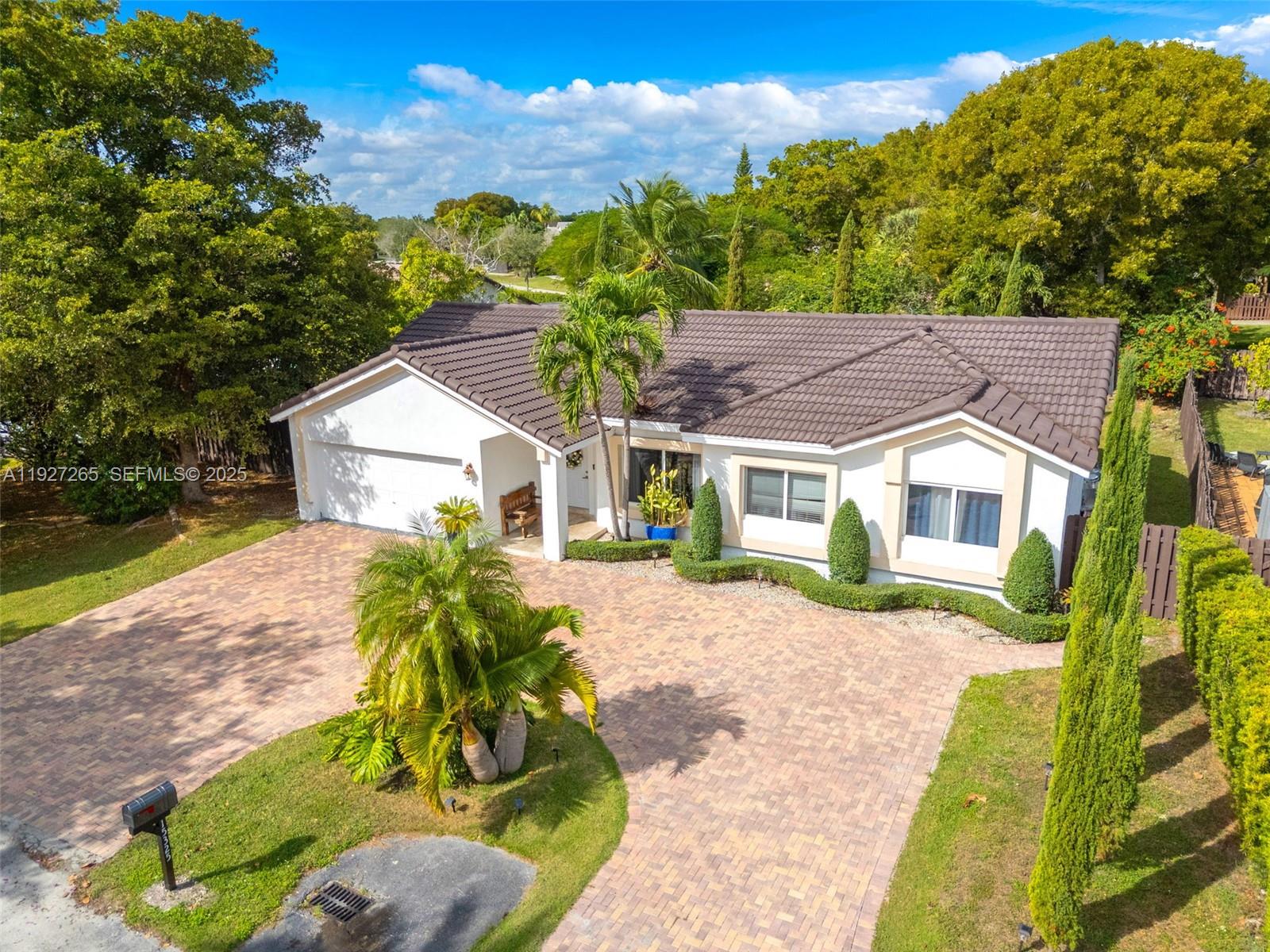 LAKES OF THE MEADOW SEC 4 - Residential