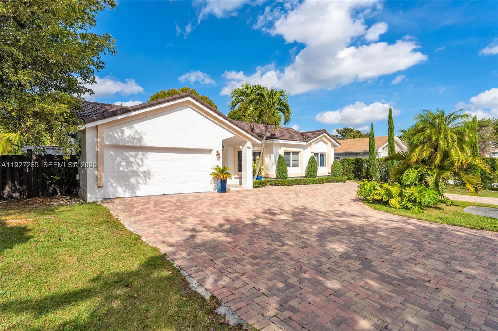 LAKES OF THE MEADOW SEC 4 - Residential