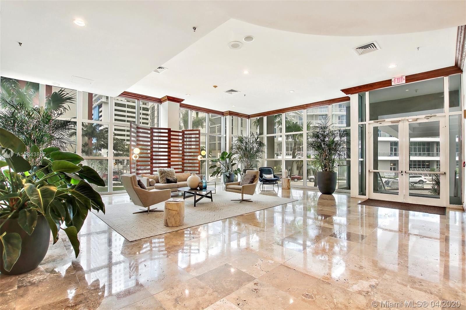 Yacht Club Brickell - Residential Lease