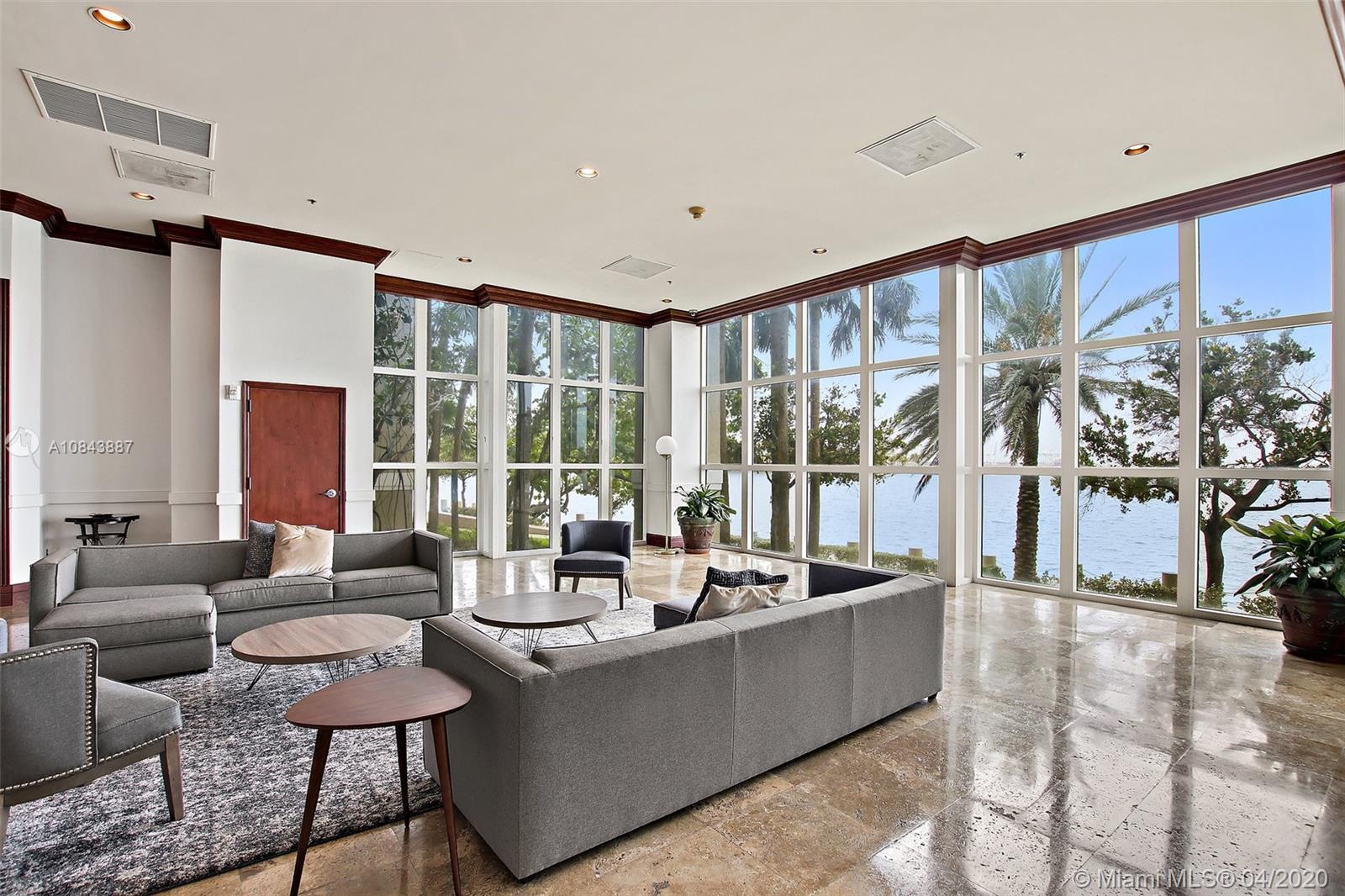 Yacht Club Brickell - Residential Lease