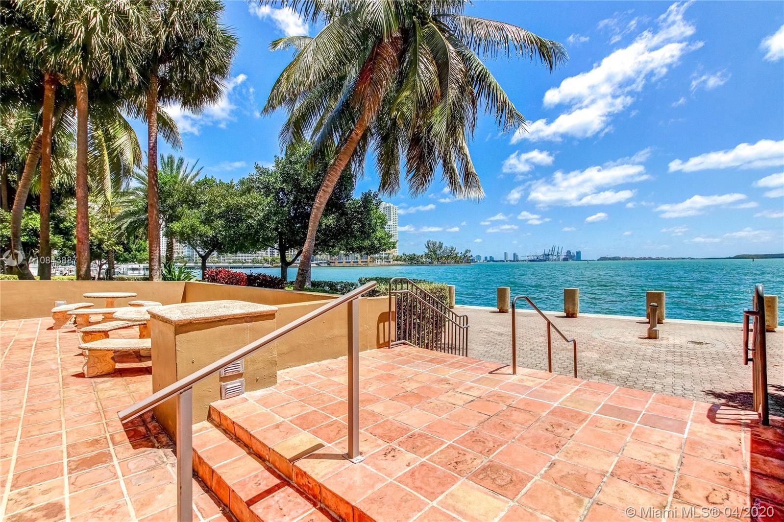 Yacht Club Brickell - Residential Lease