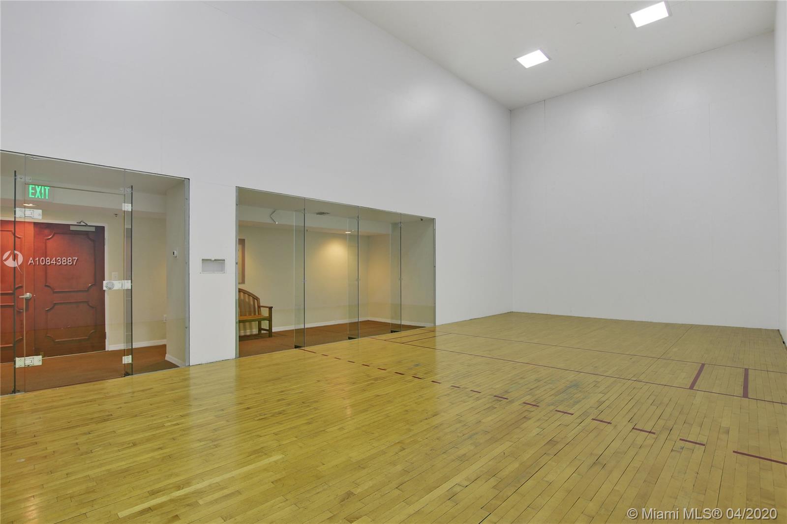 Yacht Club Brickell - Residential Lease