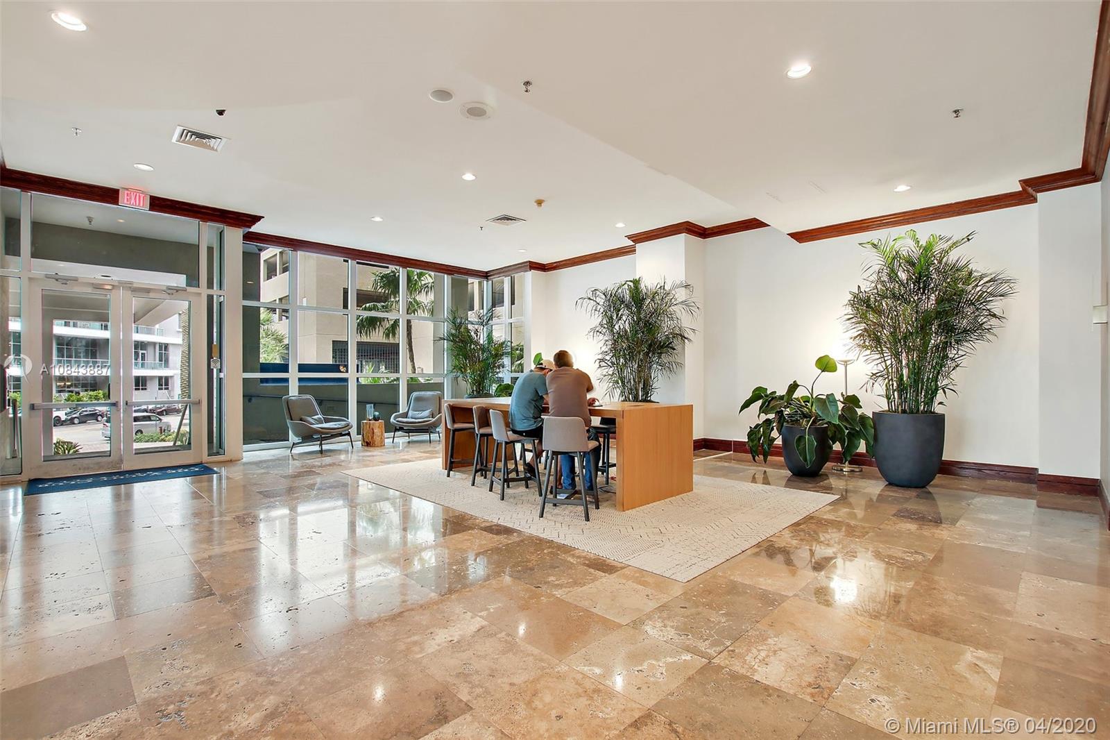 Yacht Club Brickell - Residential Lease