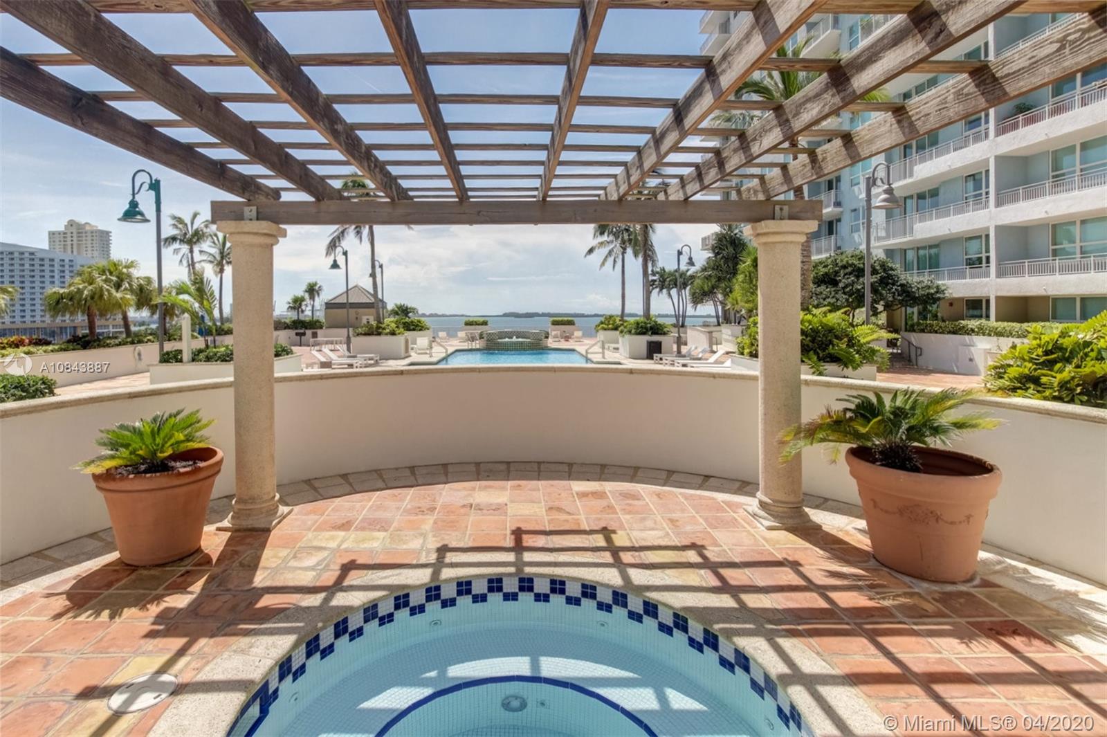 Yacht Club Brickell - Residential Lease