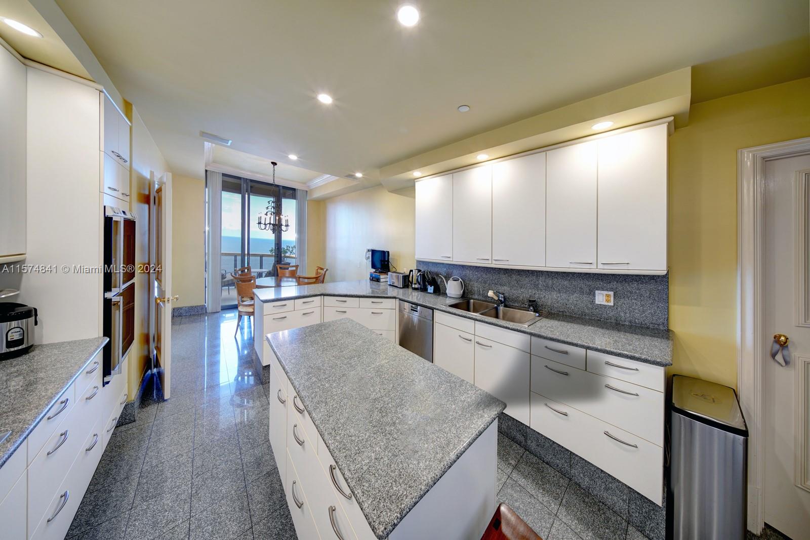 BAL HARBOUR TOWER CONDO - Residential