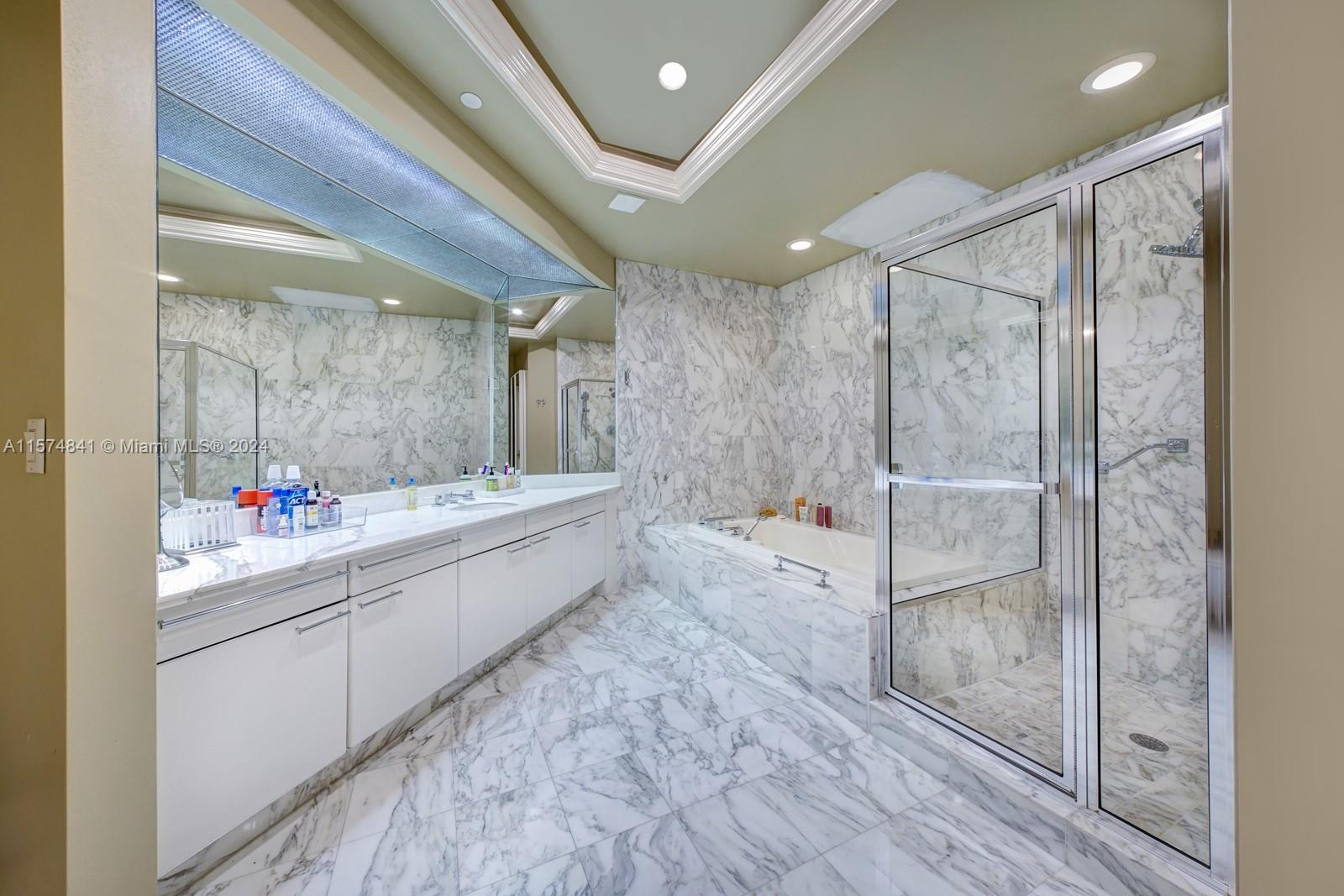 BAL HARBOUR TOWER CONDO - Residential