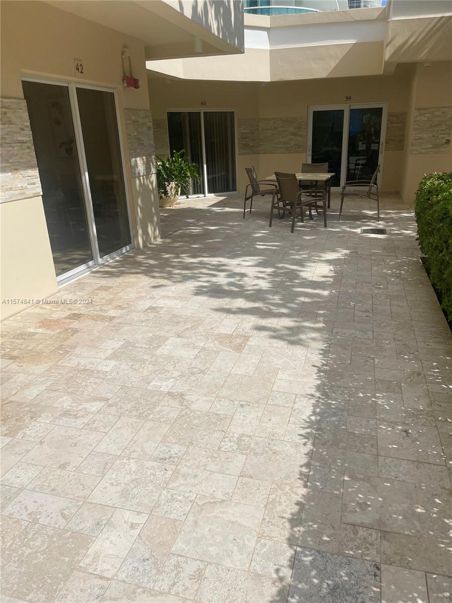 BAL HARBOUR TOWER CONDO - Residential