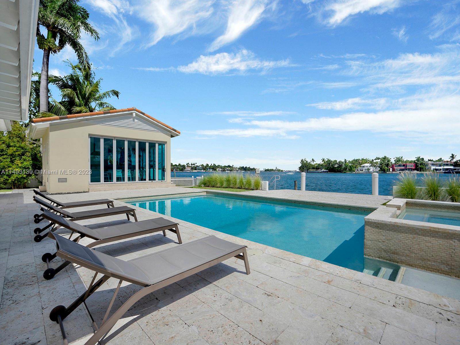 HIBISCUS ISLAND - Residential