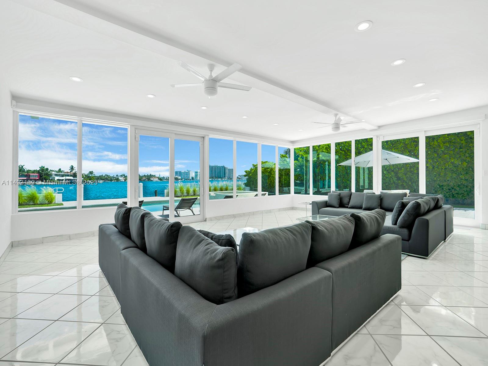 HIBISCUS ISLAND - Residential