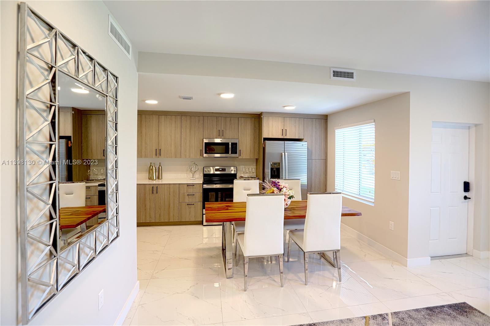 Redlands Shores - Residential