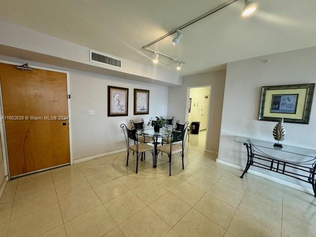 CARLISLE ON THE OCEAN CON - Residential