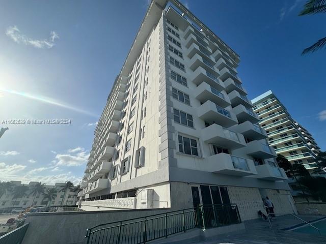 CARLISLE ON THE OCEAN CON - Residential