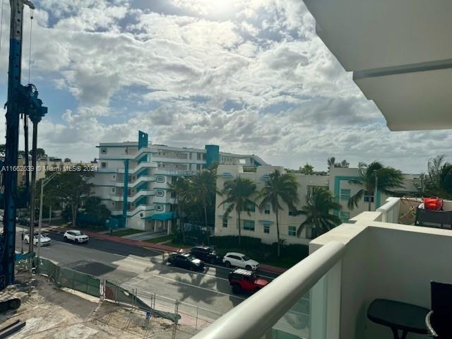 CARLISLE ON THE OCEAN CON - Residential