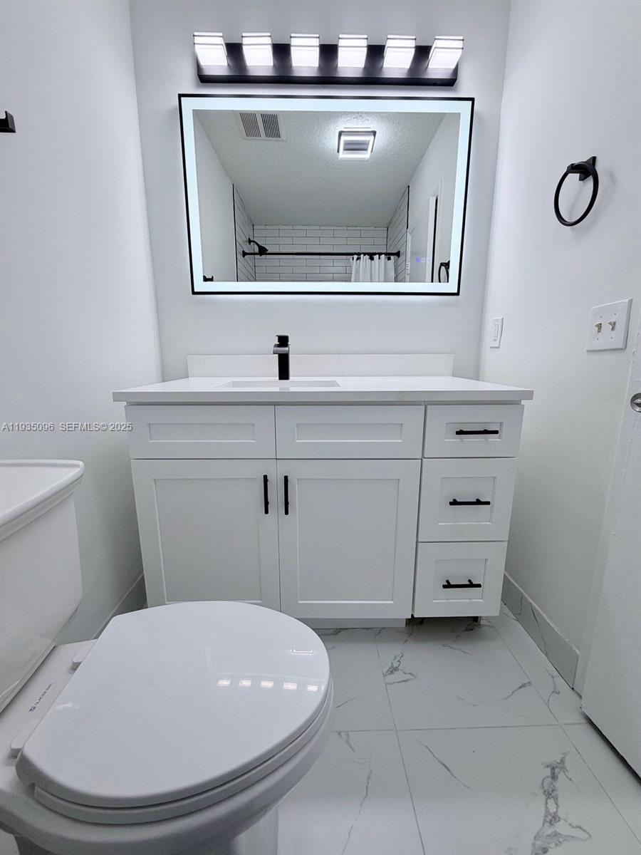 LA PLACIDA SECTION 2 COND - Residential