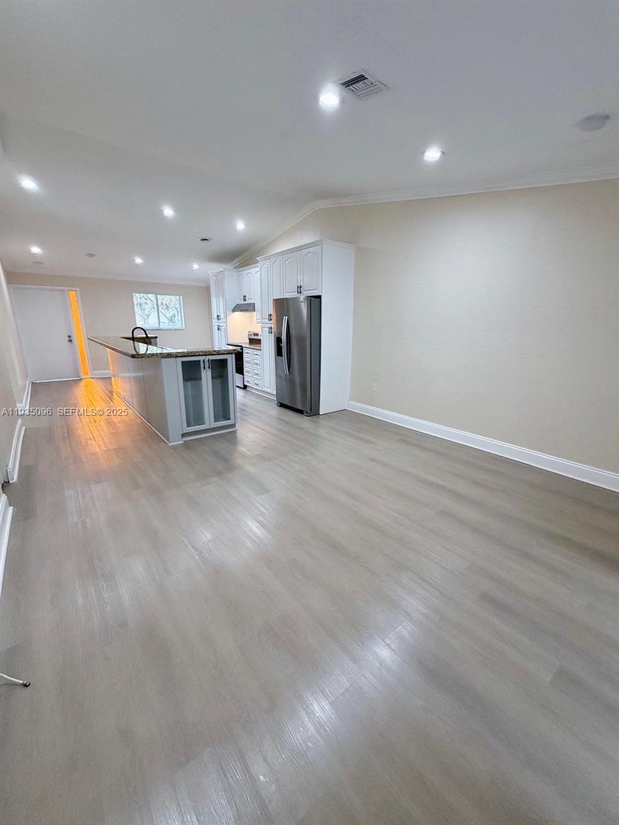 LA PLACIDA SECTION 2 COND - Residential