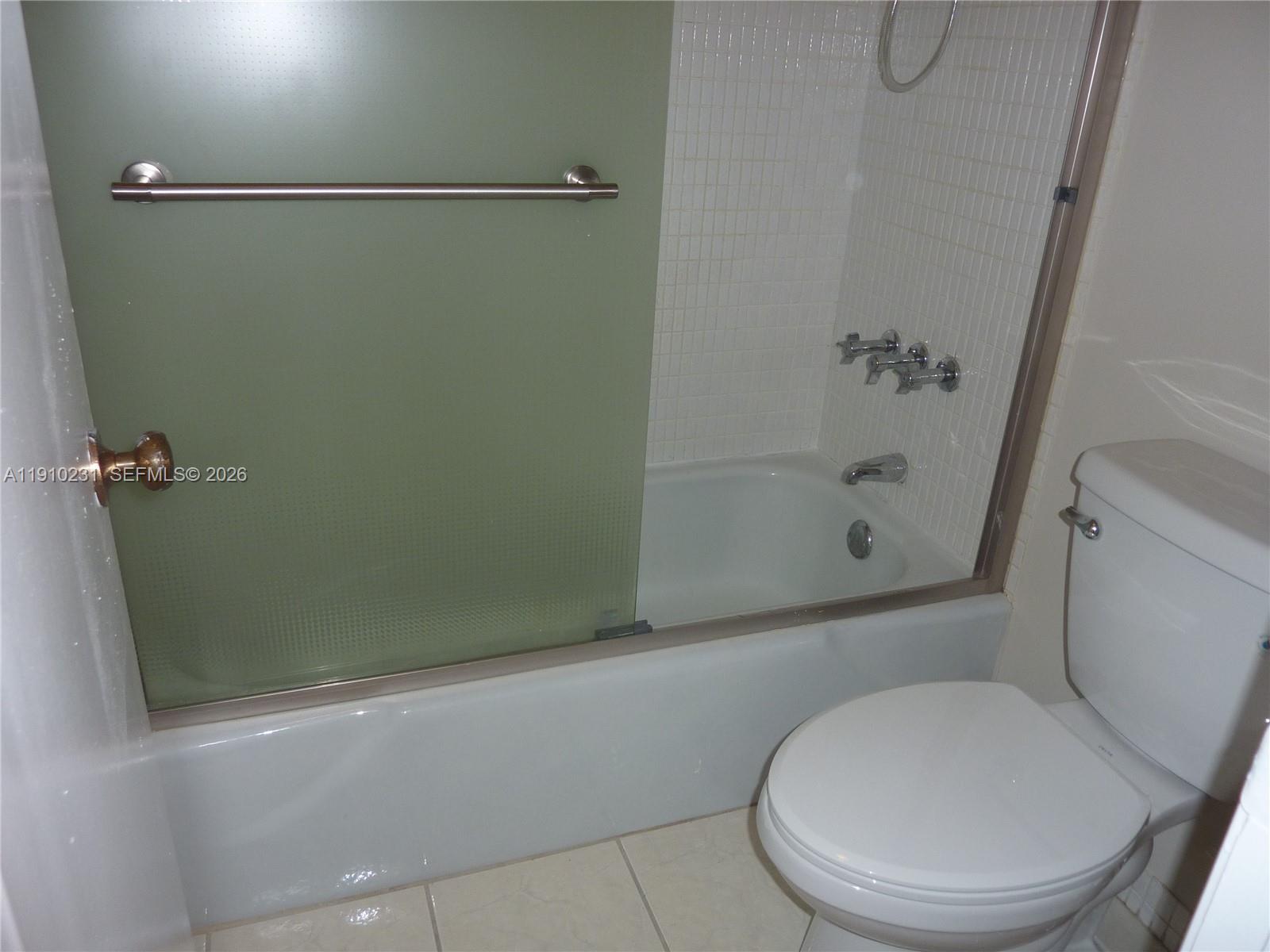 CYPRESS CLUB CONDO - Residential Lease