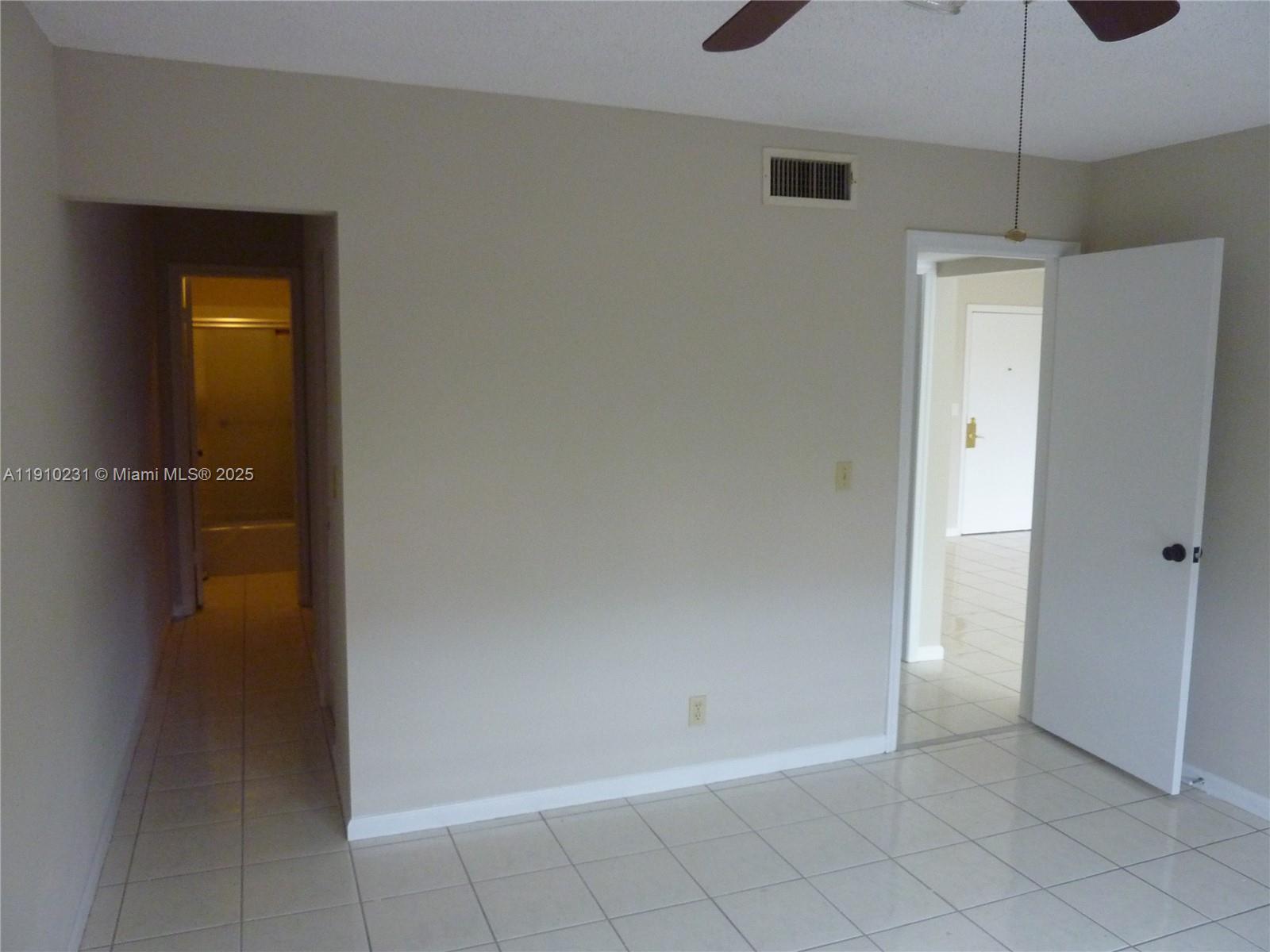 CYPRESS CLUB CONDO - Residential Lease