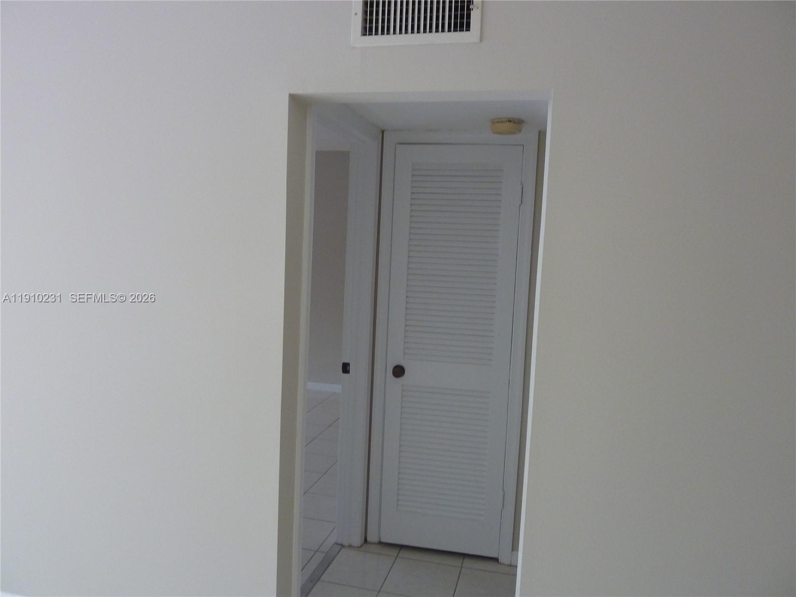 CYPRESS CLUB CONDO - Residential Lease
