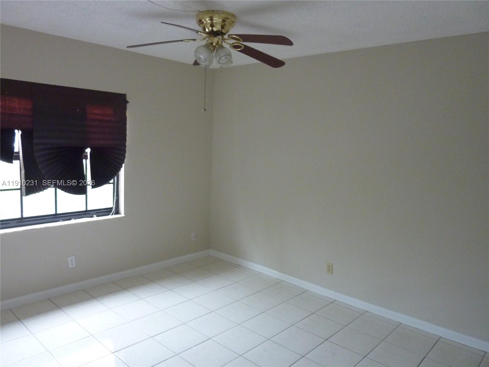 CYPRESS CLUB CONDO - Residential Lease