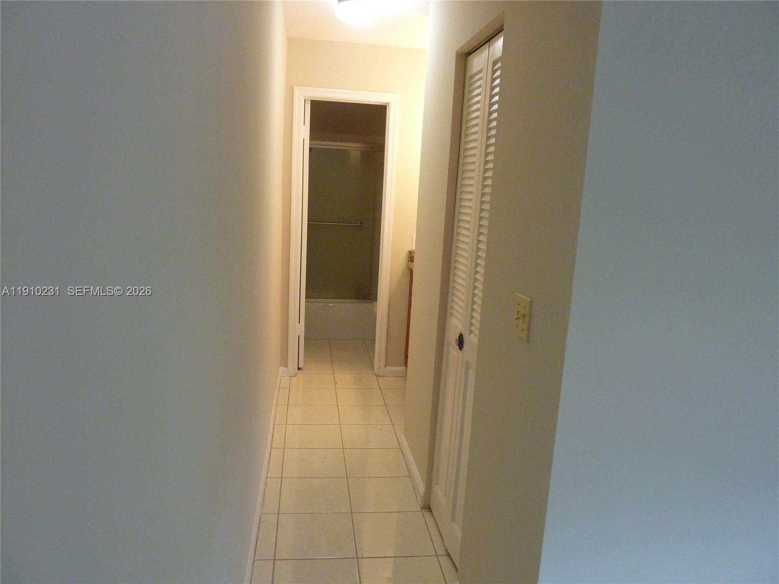 CYPRESS CLUB CONDO - Residential Lease