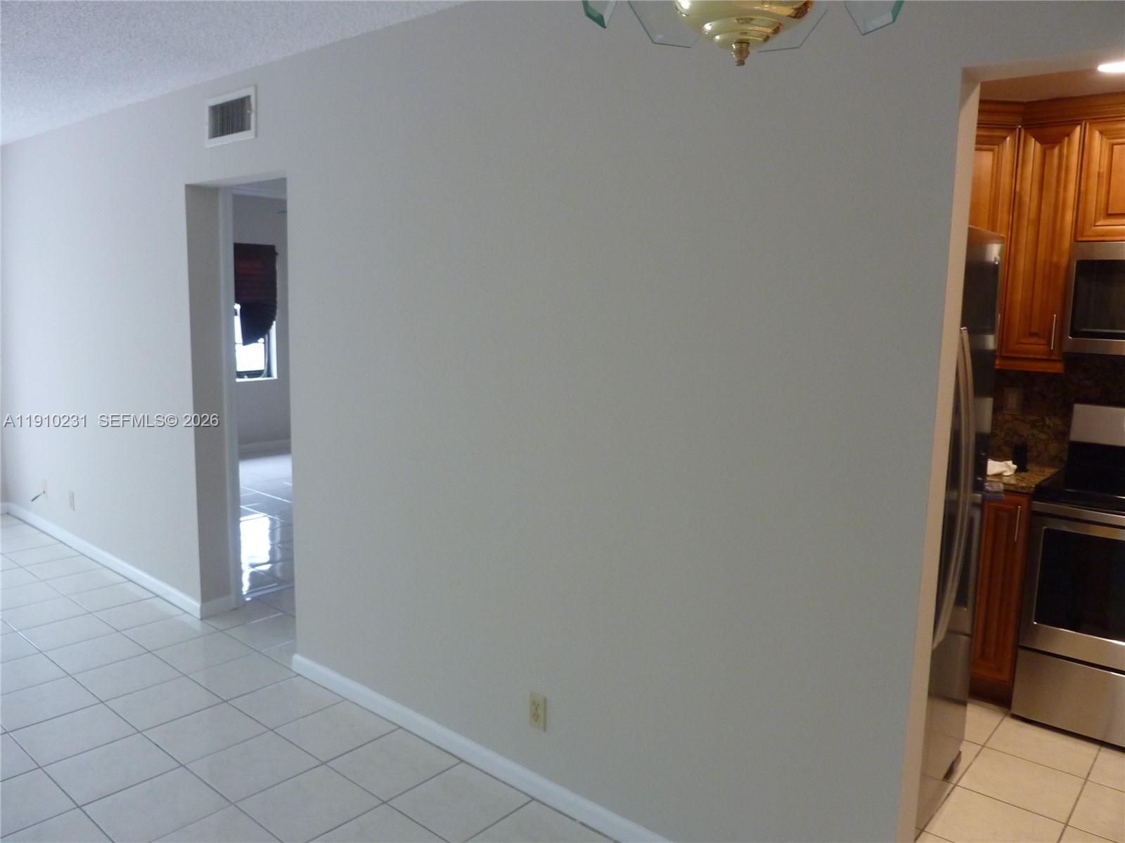 CYPRESS CLUB CONDO - Residential Lease