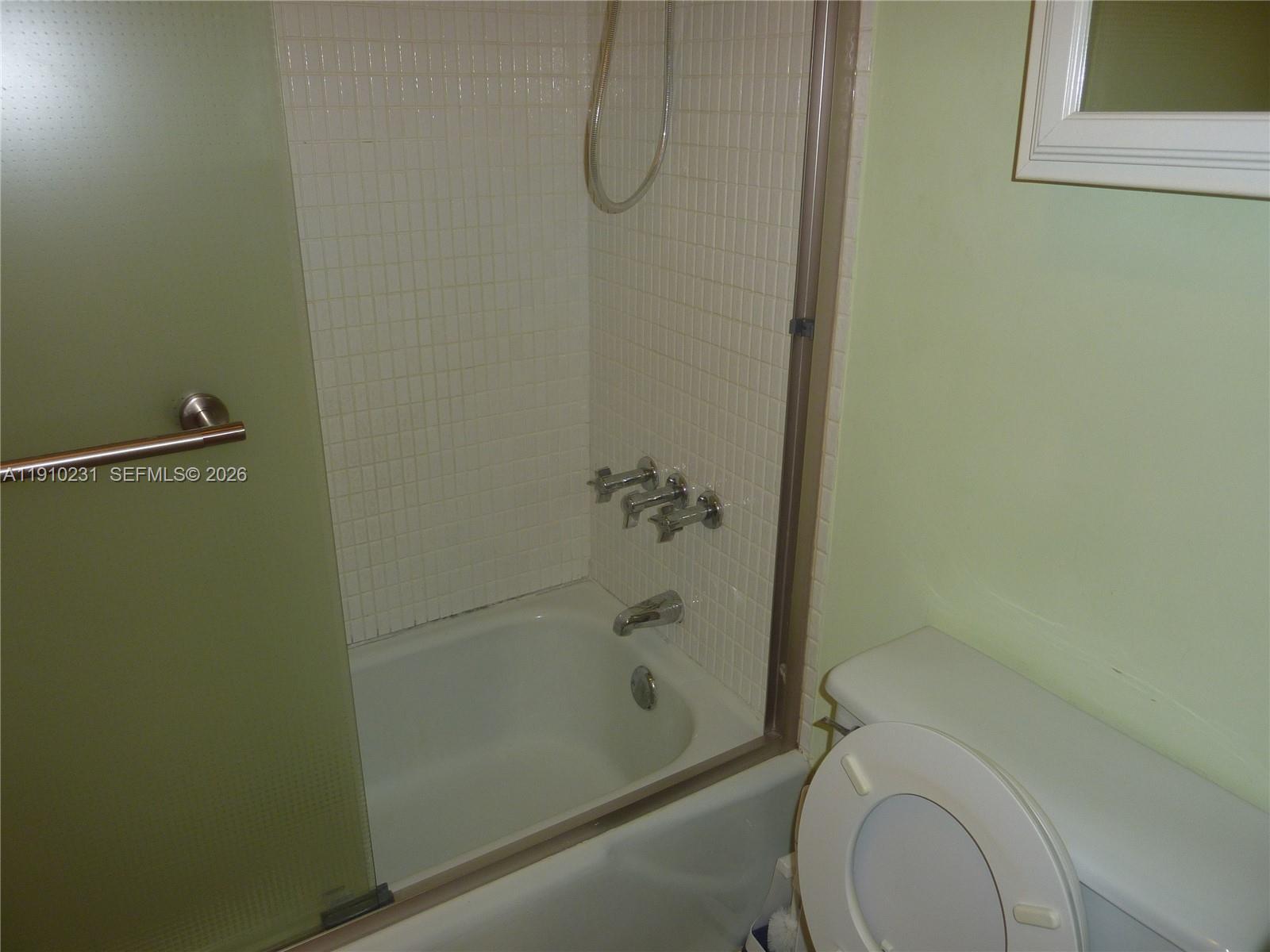 CYPRESS CLUB CONDO - Residential Lease