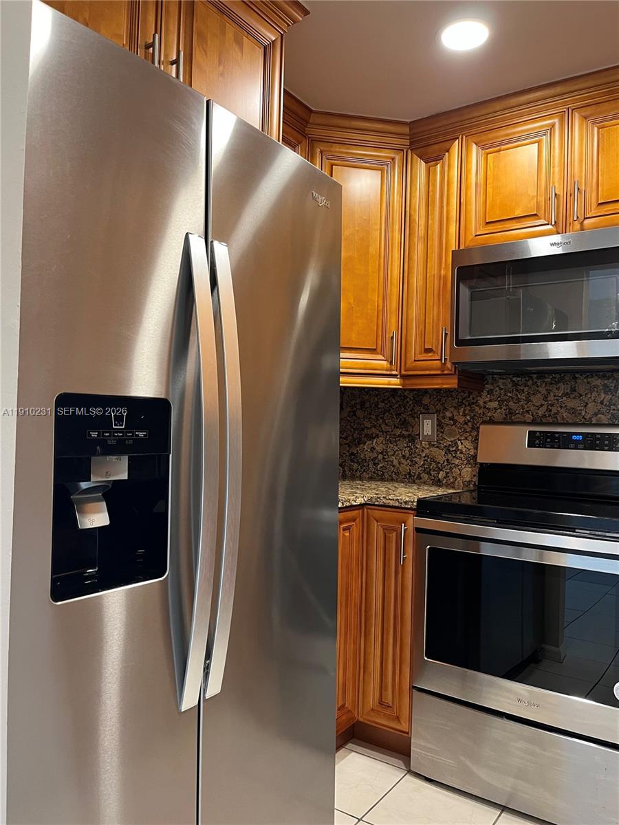 CYPRESS CLUB CONDO - Residential Lease