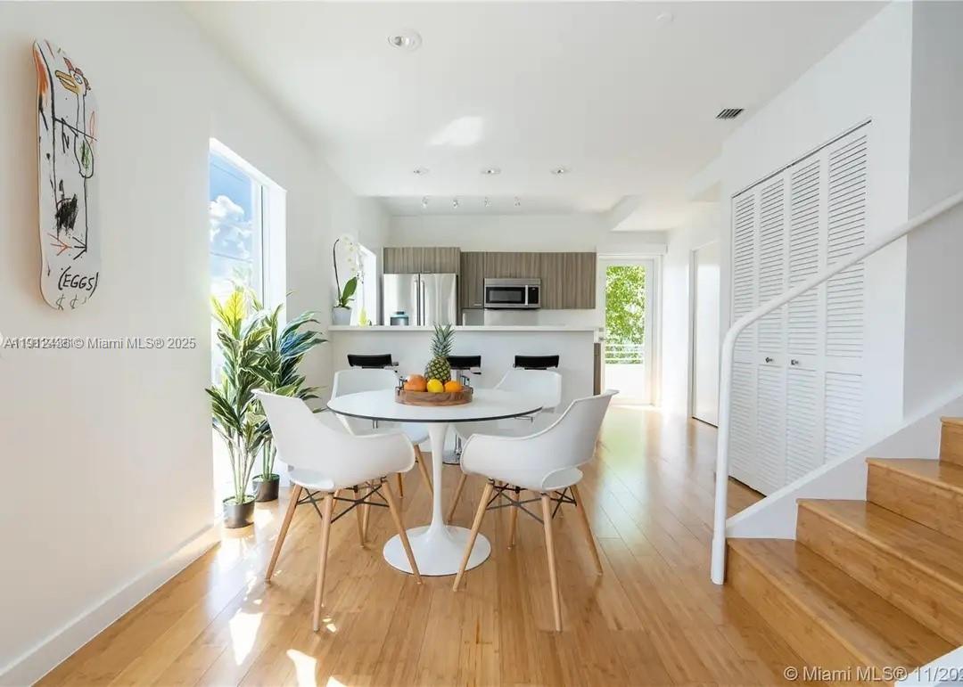 D GEMS CONDO - Residential Lease