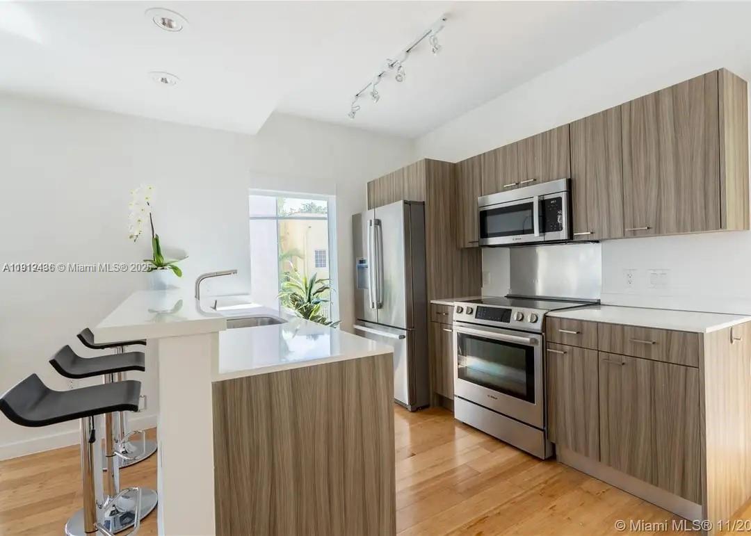 D GEMS CONDO - Residential Lease