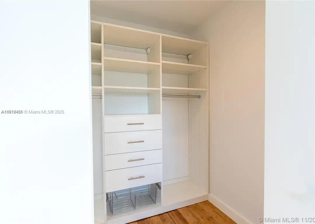 D GEMS CONDO - Residential Lease