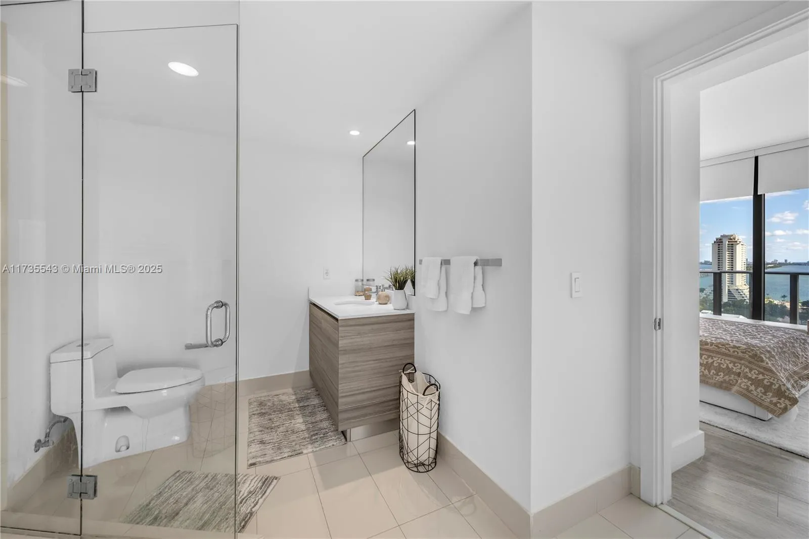 Miami, Florida 33137, United States, 2 Bedrooms Bedrooms, ,2 BathroomsBathrooms,Residential,Active,11932