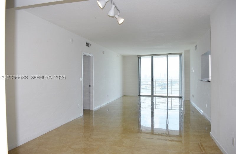 335 S Biscayne Blvd 2509