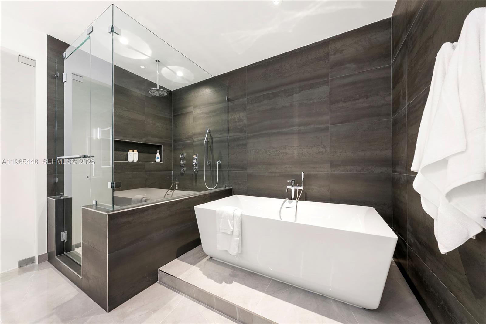 GROVENOR HOUSE CONDO - Residential