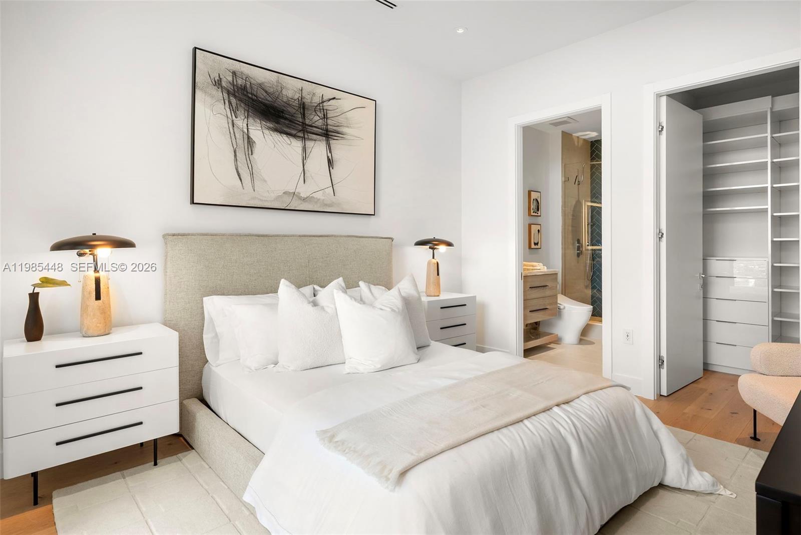 GROVENOR HOUSE CONDO - Residential