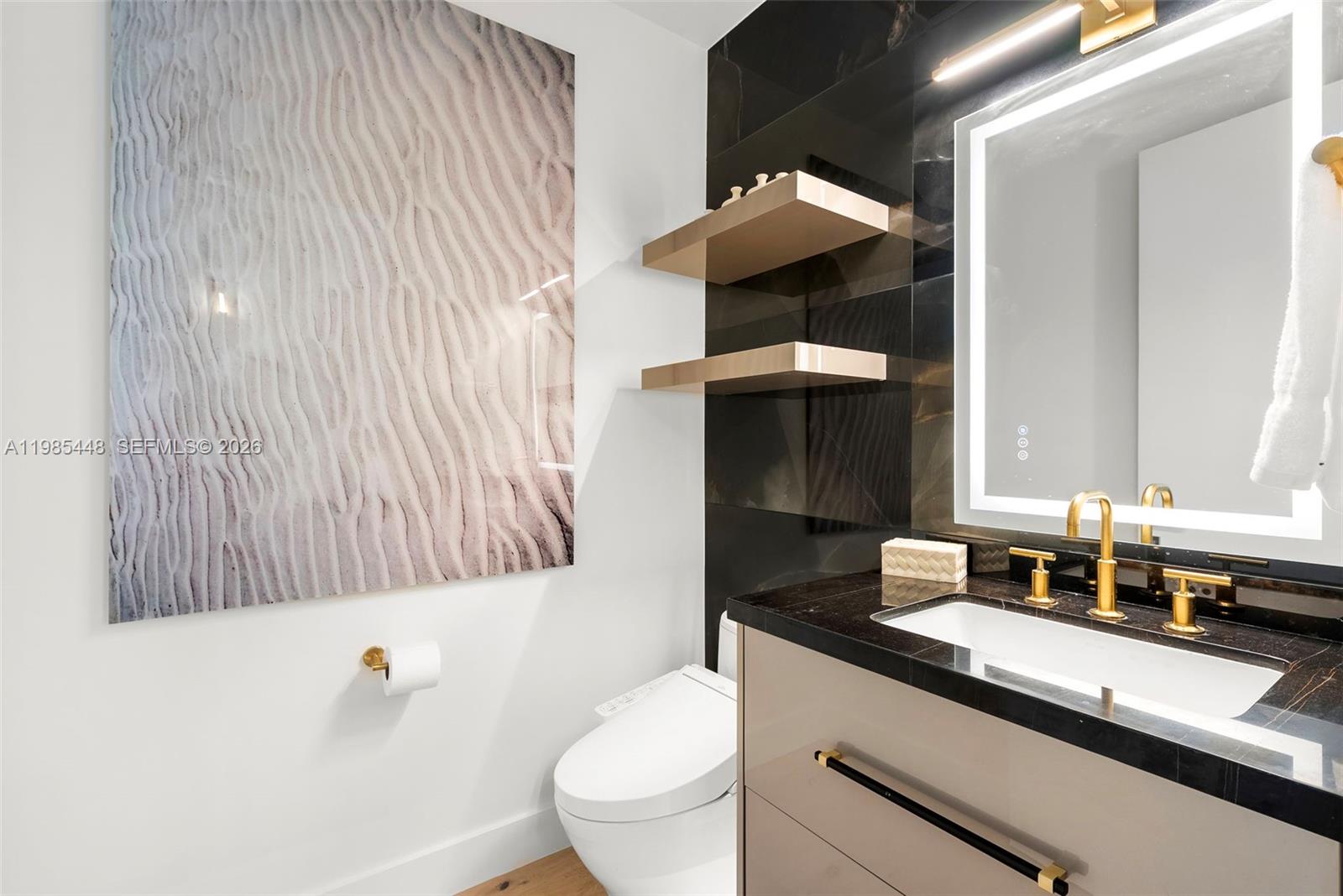 GROVENOR HOUSE CONDO - Residential