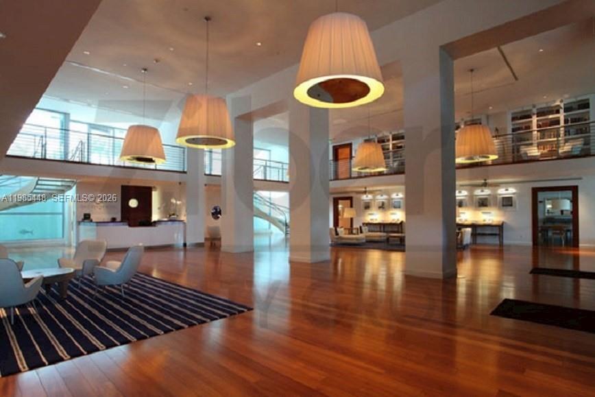 GROVENOR HOUSE CONDO - Residential