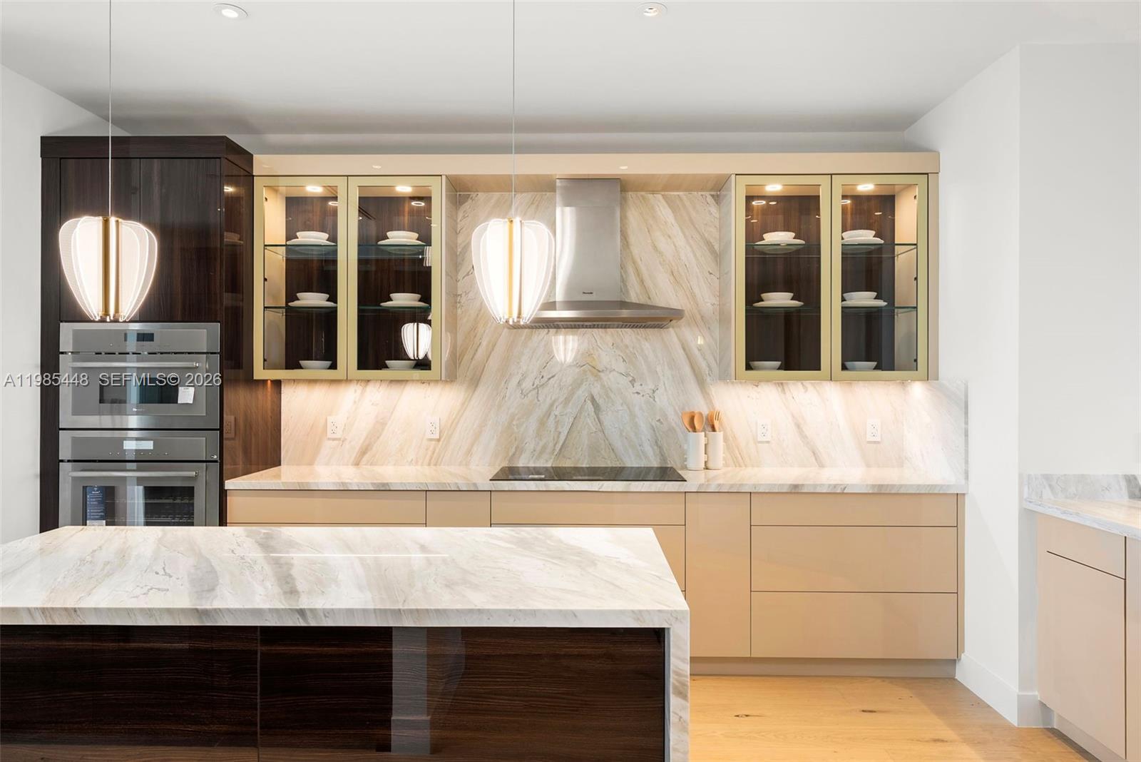 GROVENOR HOUSE CONDO - Residential