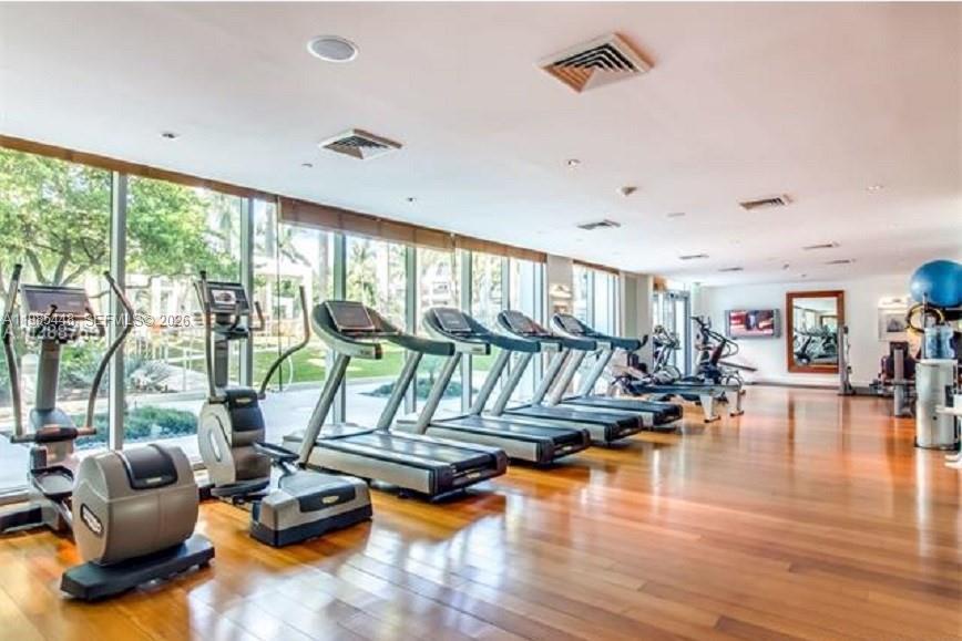 GROVENOR HOUSE CONDO - Residential